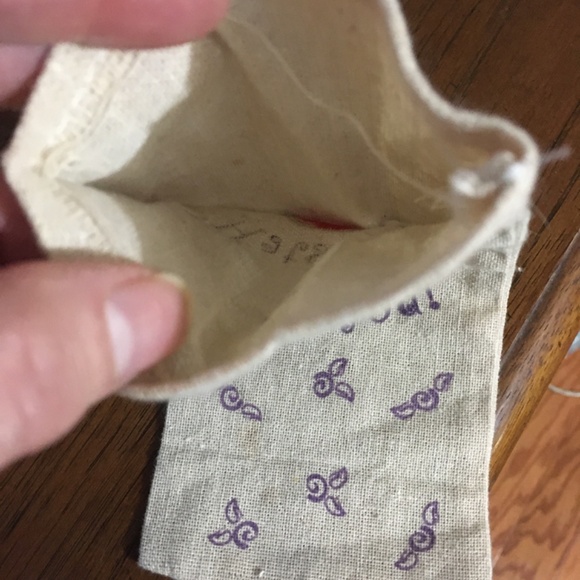 Red Hat Society Cotton blend top & accessories - Picture 13 of 16